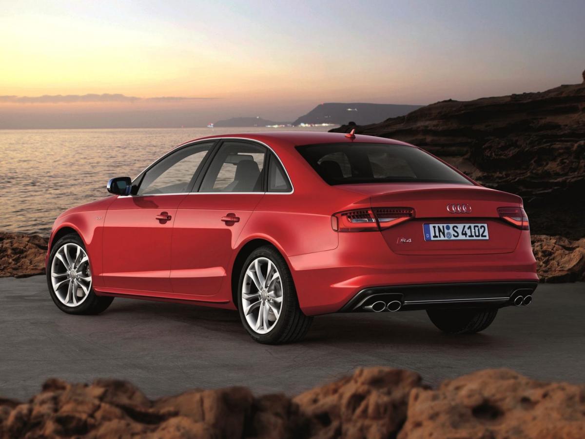 Audi S4 (B8) 3.0 TFSI V6 (333 Hp) quattro